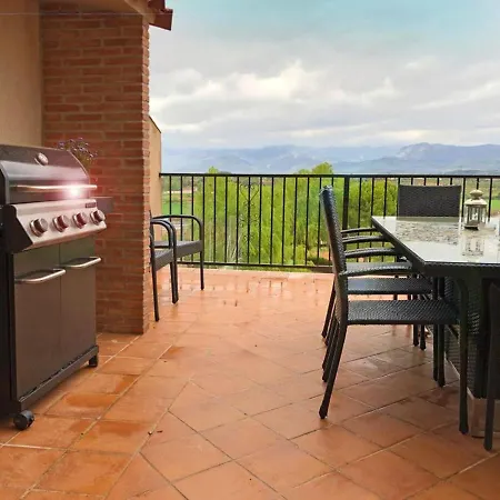 Spacious House In With Mountain View * Cretas